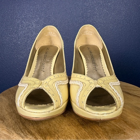 Carlo Rossetti Pastel Yellow Iridescent Peep Toe Pumps, Size 9 - Picture 7 of 11